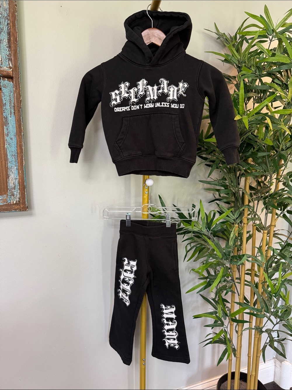 Focus Jeans girls Self Made Black Graphic Hoodie & Sweatpants Set - 3T